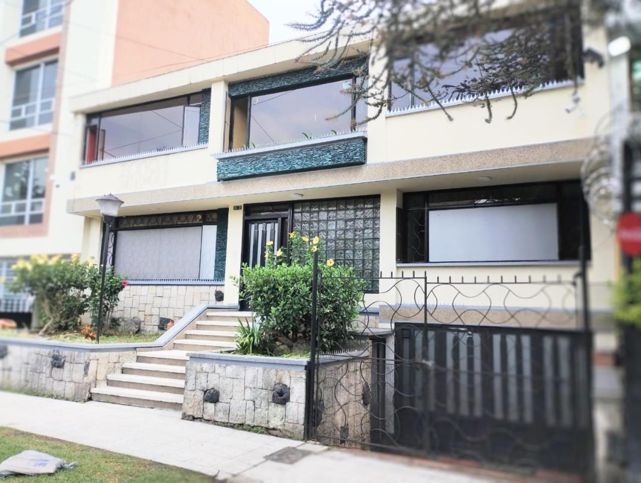 Innovar Casa Hostal ボゴタ エクステリア 写真